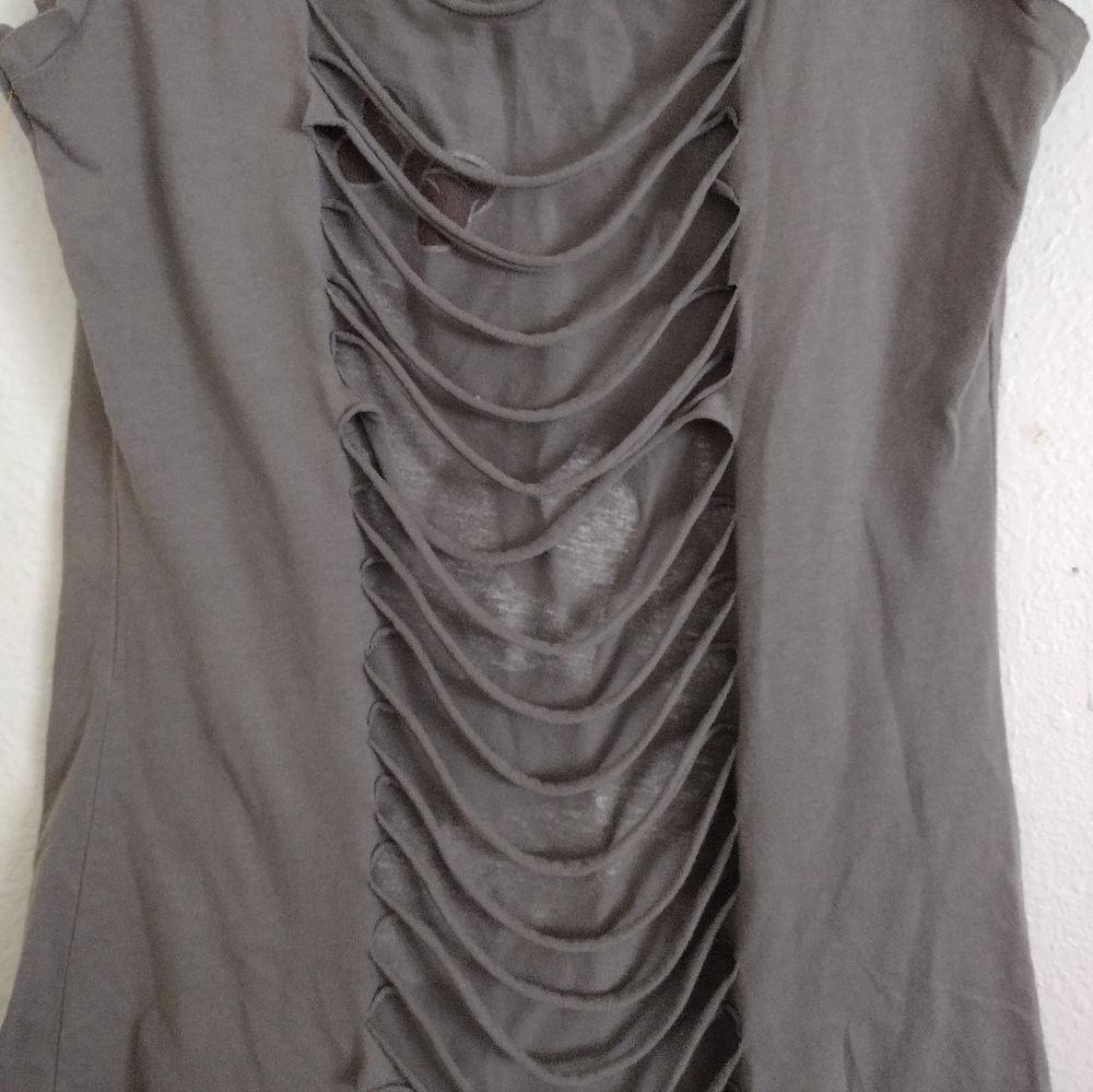 Disney Grey Snow White Fairest of Them All Distressed Back Muscle Tee Medium - Picture 4 of 4